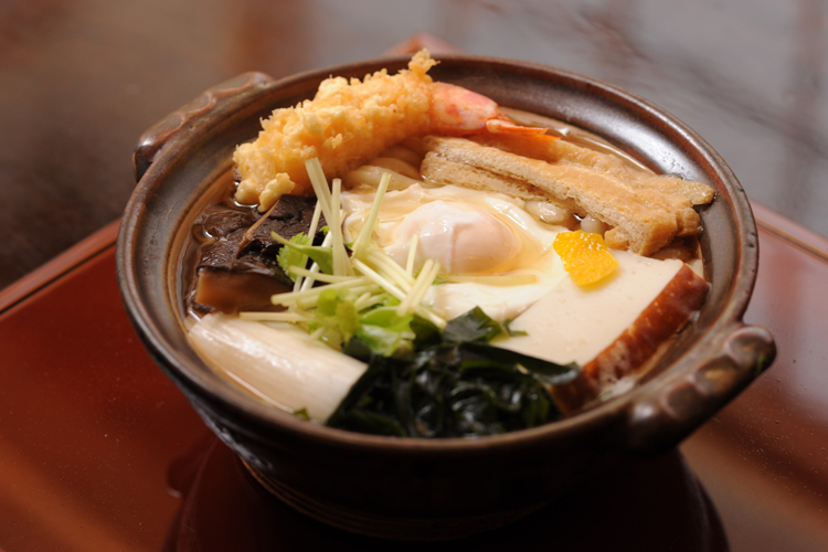 鍋焼きうどん